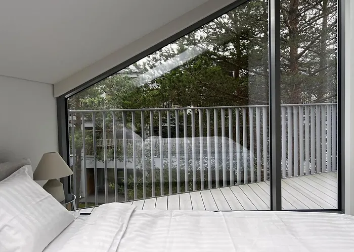 Pinehouse Escape Floor דירה