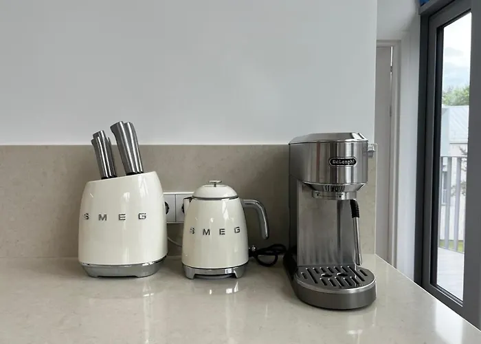 Pinehouse Escape Floor