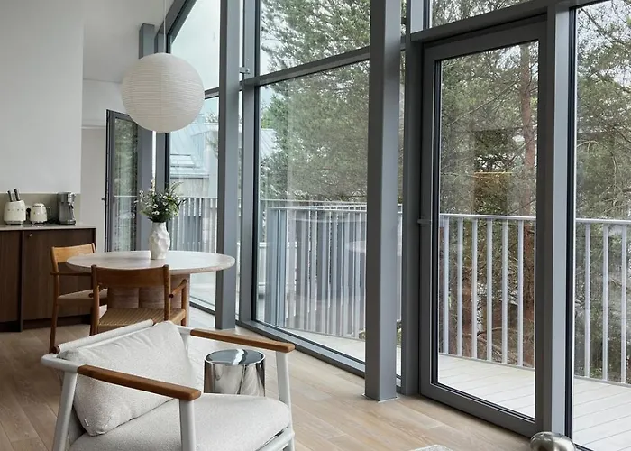 Pinehouse Escape Floor דירה