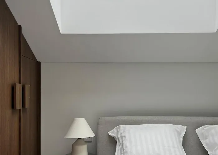 Pinehouse Escape Floor * פלאנגה